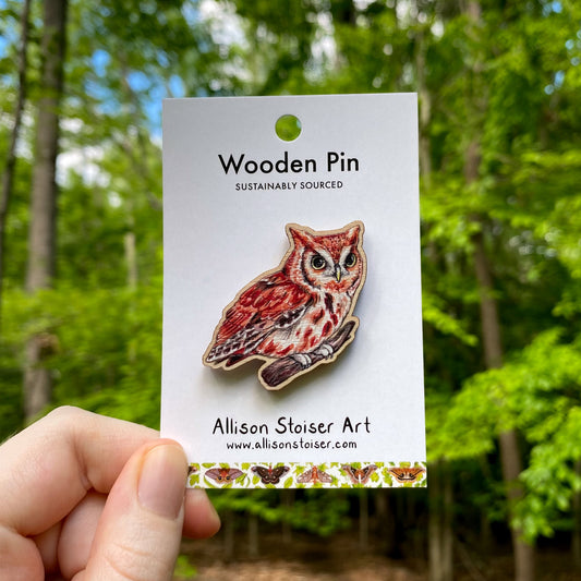 Wooden pin of an eastern screech owl
